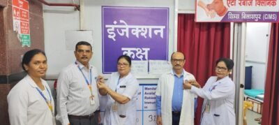 हेपेटाइटिस जैसी गंभीर बीमारी से बचाव हेतु सिम्स का वैक्सीनेशन जागरूकता अभियान  जागरूकता और सुरक्षा उपायों के माध्यम से स्वास्थ्य कर्मियों व विद्यार्थियों को किया जा रहा जागरूक  बीमारियों से बचाव के लिए जागरूकता सबसे बड़ा हथियारः स्वास्थ्य मंत्री श्याम बिहारी जायसवाल