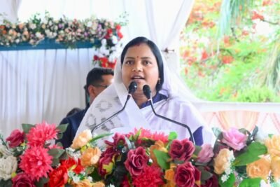 मुख्यमंत्री कन्या विवाह योजना : प्रदेशभर में 2300 से अधिक जोड़े बंधे परिणय सूत्र में  महिला एवं बाल विकास मंत्री   लक्ष्मी राजवाड़े ने सूरजपुर से दिया महिला सशक्तिकरण का संदेश