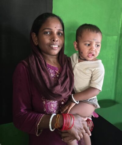 प्रधानमंत्री मातृत्व वंदना योजना से महिलाओं को मिल रहा संबल   आरती जगत को द्वितीय बालिका जन्म पर मिली 6 हजार रुपए की सहायता