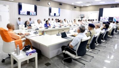 अब यूपी की सड़क पर योगी राज का कानूनी डंडा