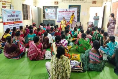 बाल विवाह मुक्त छत्तीसगढ़ अभियान के तहत महिलाओं को किया गया जागरूक  पॉक्सो एक्ट, बाल विवाह प्रतिषेध कानून और हेल्पलाइन सेवाओं की दी गई जानकारी