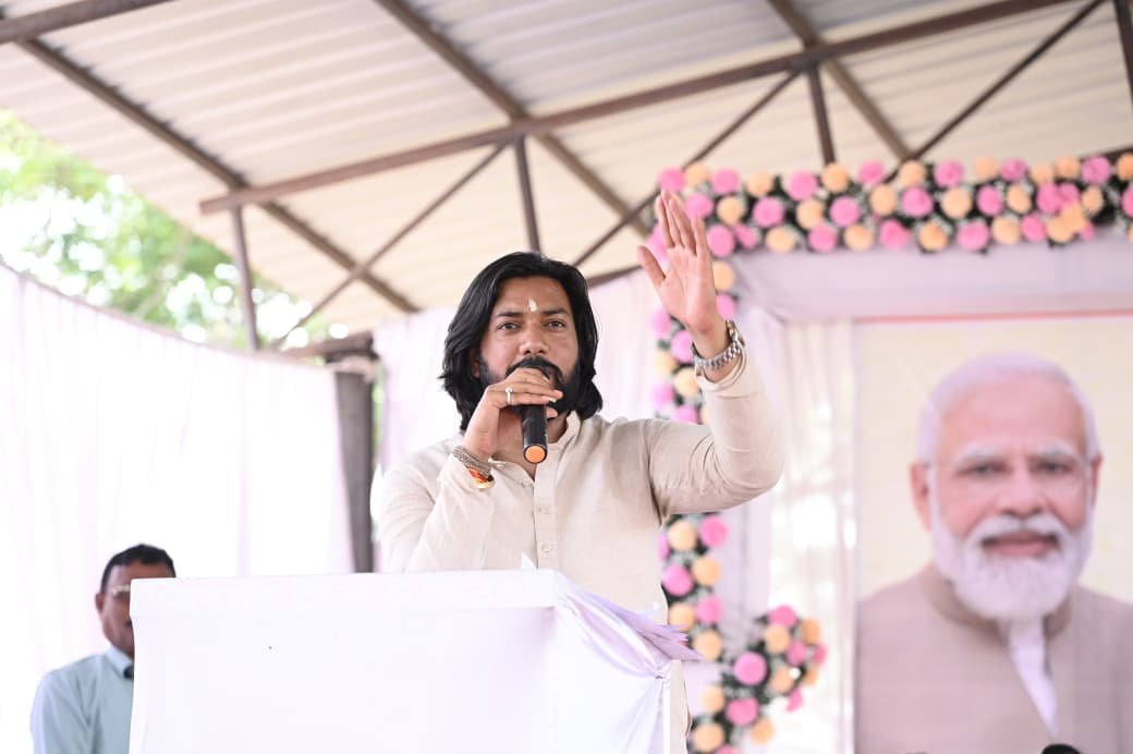 सुशासन तिहार 2026 का शुभारंभ: अभनपुर के ग्राम कठिया में जन समस्या निवारण शिविर आयोजित   *मंत्री श्री गुरु खुशवंत साहेब ने किया शुभारंभ, 7 लाख की लागत से सतनाम भवन सहित अन्य घोषणाएं