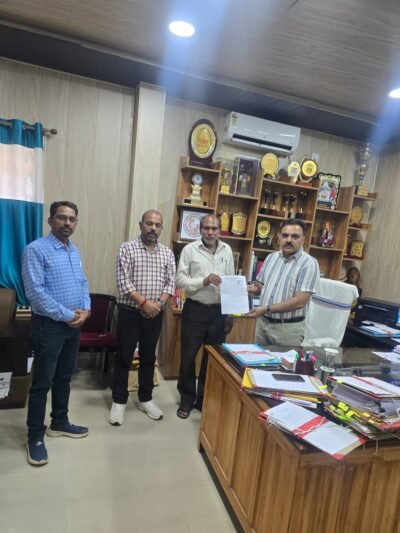 सेवानिवृत्ति से पहले मिला पीपीओः प्रधान पाठक गंजेश्वर प्रसाद पटेल को शिक्षा विभाग की सौगात जिला शिक्षा अधिकारी ने उज्ज्वल भविष्य एवं उत्तम स्वास्थ्य की कामना की