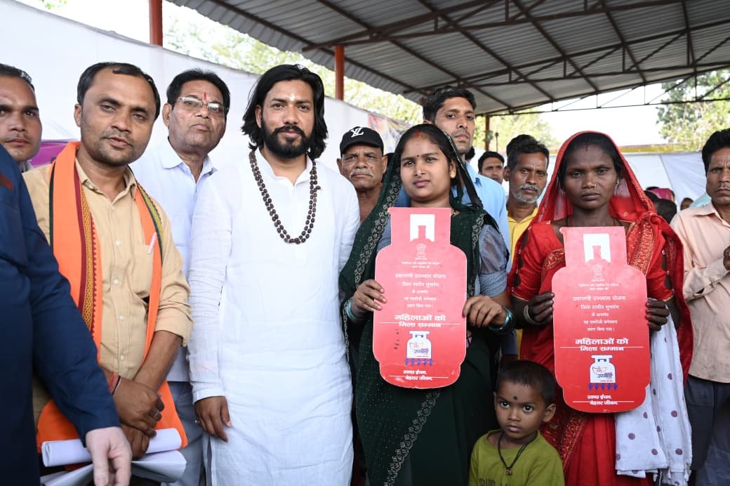 सुशासन तिहार 2026 : लकड़ी के चूल्हे से मिली मुक्ति, उज्ज्वला योजना से घर-घर पहुंची गैस