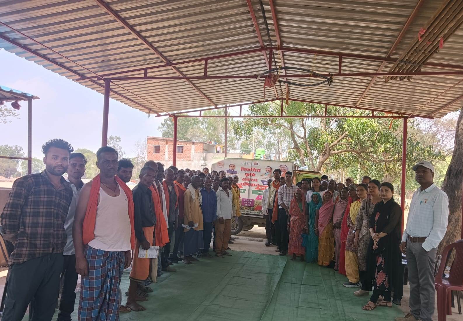 सुशासन शिविर में बना सॉइल हेल्थ कार्ड और कृषि प्रशिक्षण से खेती में हो रहा मुनाफा आधुनिक खेती से बढ़ी आमदनी, हरित क्रांति योजना से किसानों को मिल रहा लाभ