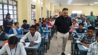 सरगुजा 30 में निःशुल्क अध्ययन हेतु प्रवेश परीक्षा सम्पन्न, 188 मेधावी विद्यार्थी हुए शामिल