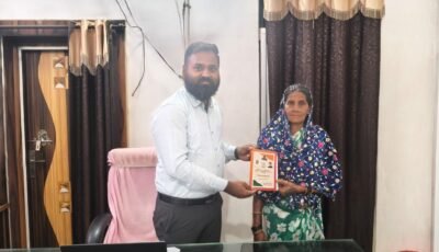 मुख्यमंत्री हेल्पलाइन से आमजन को मिल रही त्वरित राहत सीएम हेल्पलाइन की पहल से गौरीबाई को मिला अंत्योदय राशन कार्ड, शासकीय योजनाओं का रास्ता हुआ आसान स्वच्छता एवं जनसुविधाओं से जुड़ी शिकायतों का हुआ समयबद्ध समाधान
