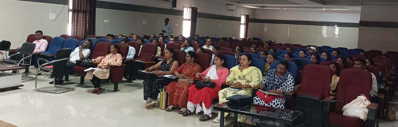 जनपद पंचायत दरभा में नरेगा और पीएम आवास योजना की सामाजिक अंकेक्षण संबधी हुई बैठक, पारदर्शिता और जवाबदेही पर रहा जोर