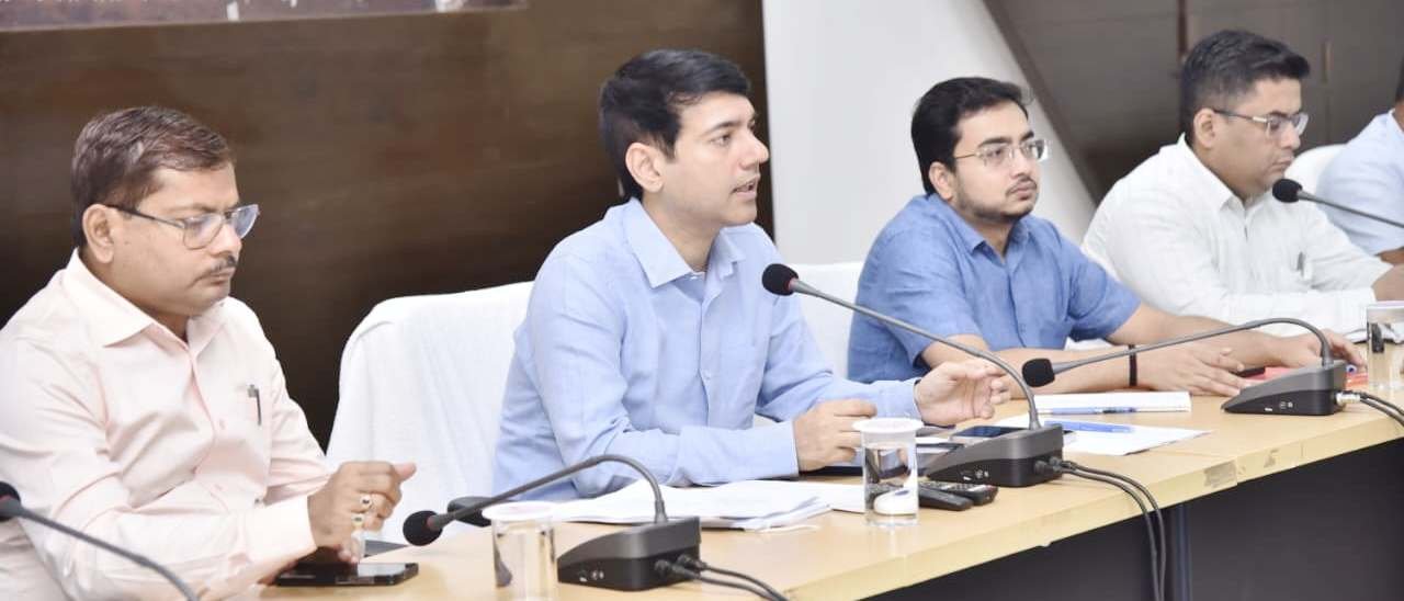 बस्तर में मानसून पूर्व बाढ़ आपदा प्रबंधन हेतु तैयारी पूरी अतिवृष्टि और बाढ़ से निपटने के लिए कंट्रोल रूम स्थापित
