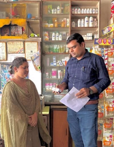 जिले के मेडिकल स्टोर्स एवं शासकीय चिकित्सालयो के स्थानीय क्रय की गयी औषधियो, कास्मेटिक सामाग्री तथा पशु औषधीयों की सघन जांच की कार्यवाही