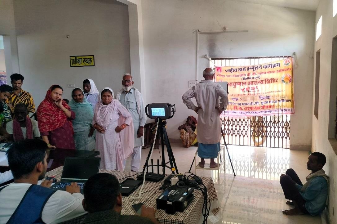 टीबी मुक्त छत्तीसगढ़ की दिशा में बड़ी पहल: अब गांव-गांव पहुंच रही है हैंड हेल्ड एक्स-रे जांच सुविधा