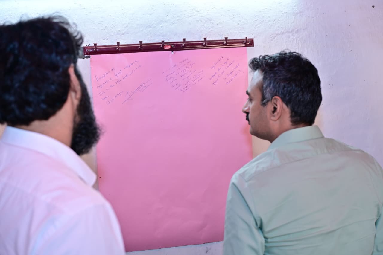 प्रभारी सचिव  अंकित आनंद ने केरे गांव के होमस्टे का किया अवलोकन
