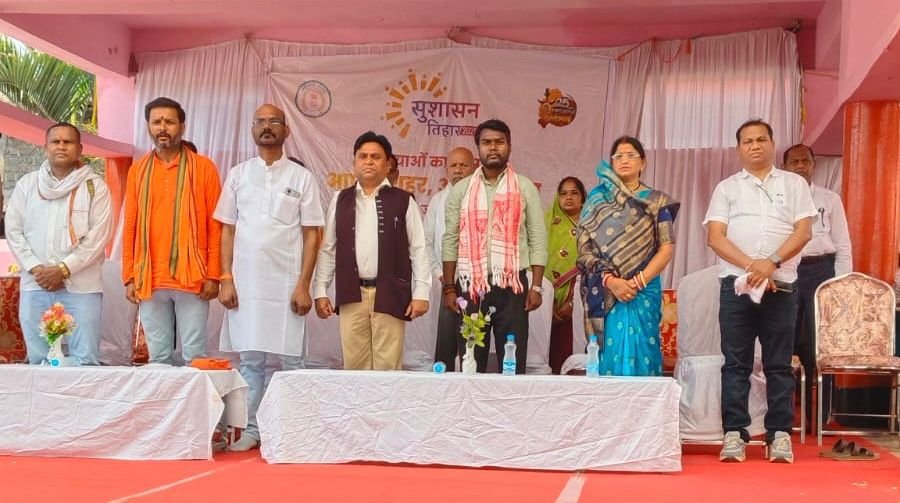 सुशासन तिहार 2026 : सांकरा क्लस्टर शिविर में आवेदन पत्रों का मौके पर निराकरण