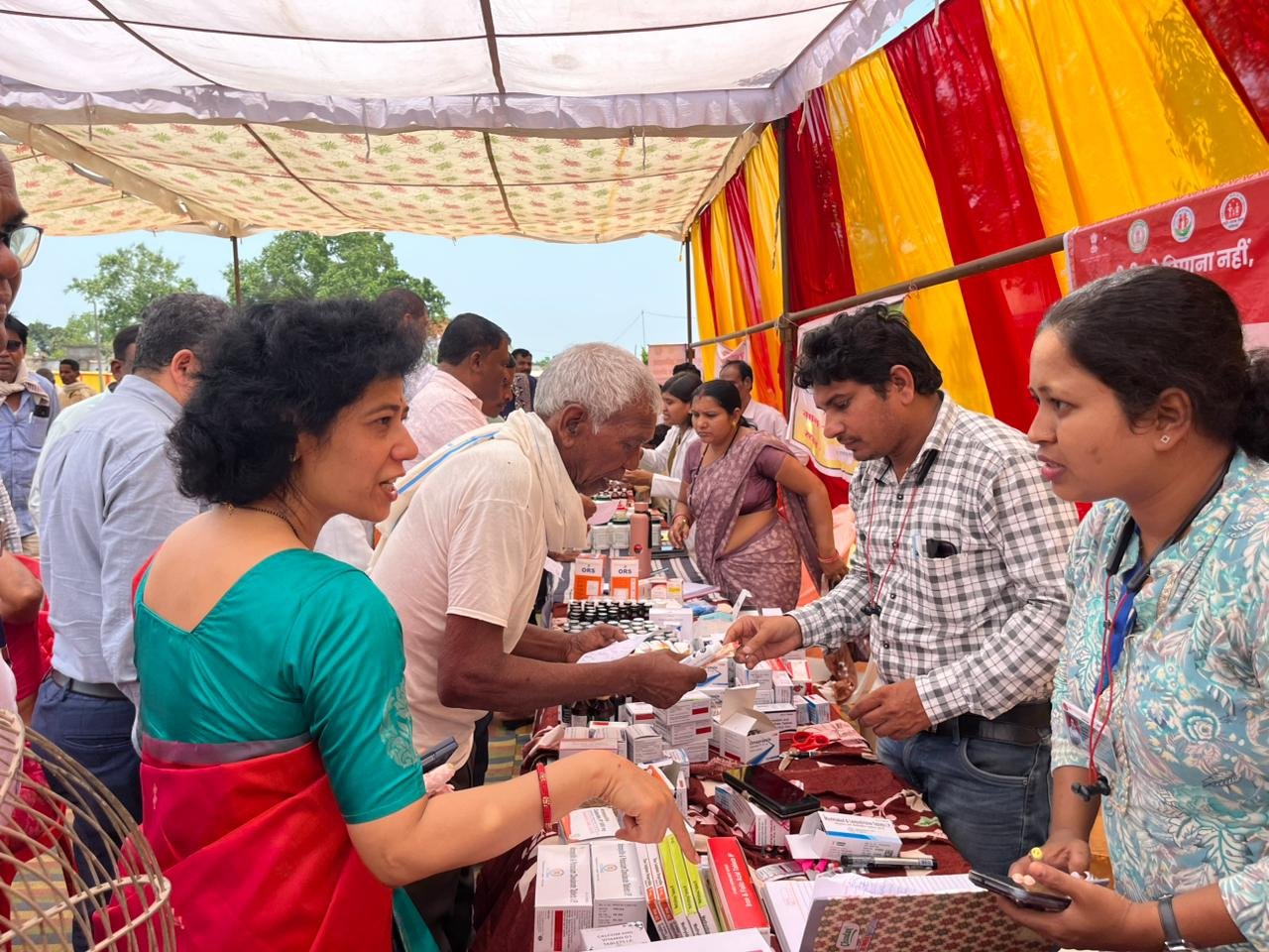 ग्राम फरसिया में आयुष्मान आरोग्य शिविर का सफल आयोजन