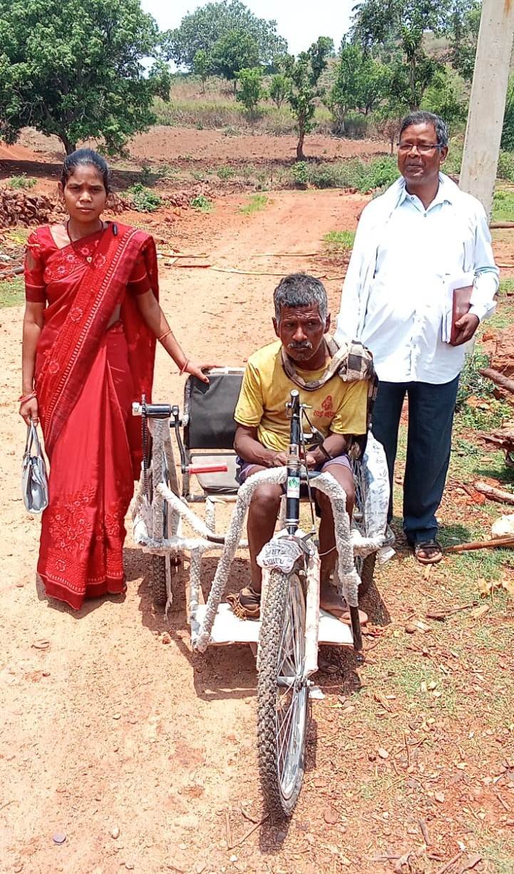 जनचौपाल से बदली जिंदगी: पहाड़ी कोरवा दिव्यांग मंगरू राम को मिला आत्मनिर्भरता का सहारा
