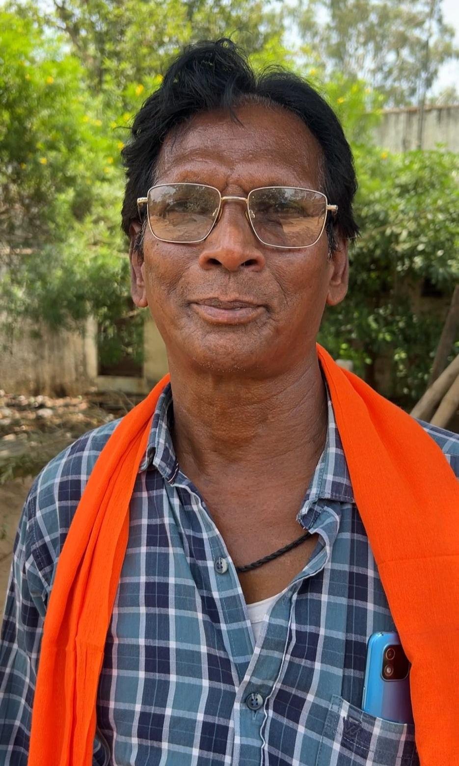 खुशहाली की नई पौध- समय पर खाद-बीज मिलने से दंडवन के किसान रुद्रेश्वर के हौसलों को लगी नई उड़ान