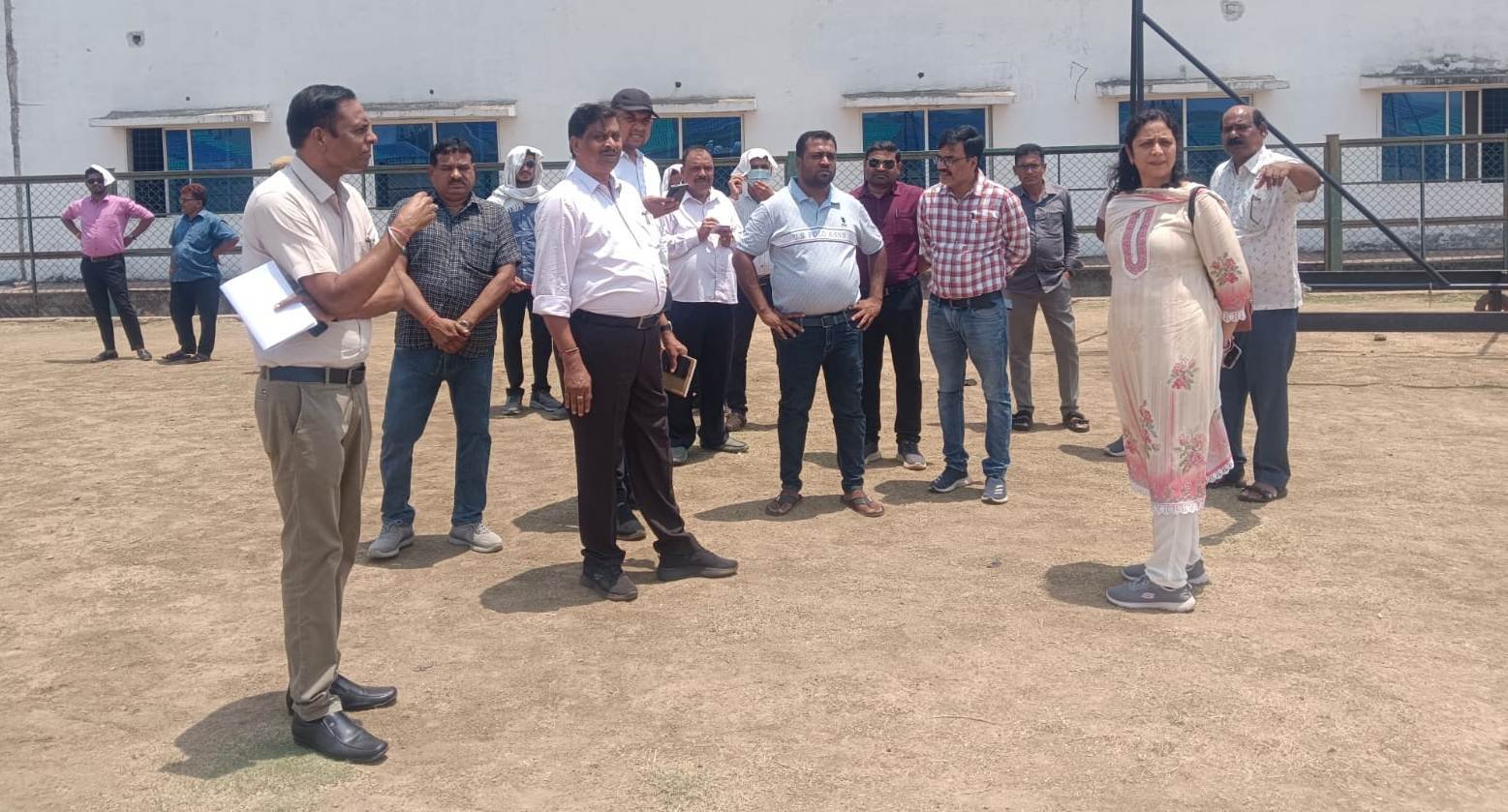 अपर कलेक्टर  सीएल मारकण्डेय ने दिग्विजय स्टेडियम में आयोजित जिला स्तरीय अंतर्राष्ट्रीय योग दिवस कार्यक्रम की तैयारियों का लिया जायजा