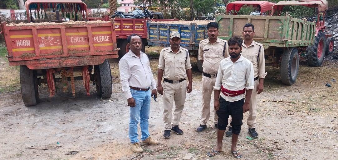 महान नदी में अवैध रेत उत्खनन पर बड़ी कार्रवाई, 3 ट्रैक्टर जब्त