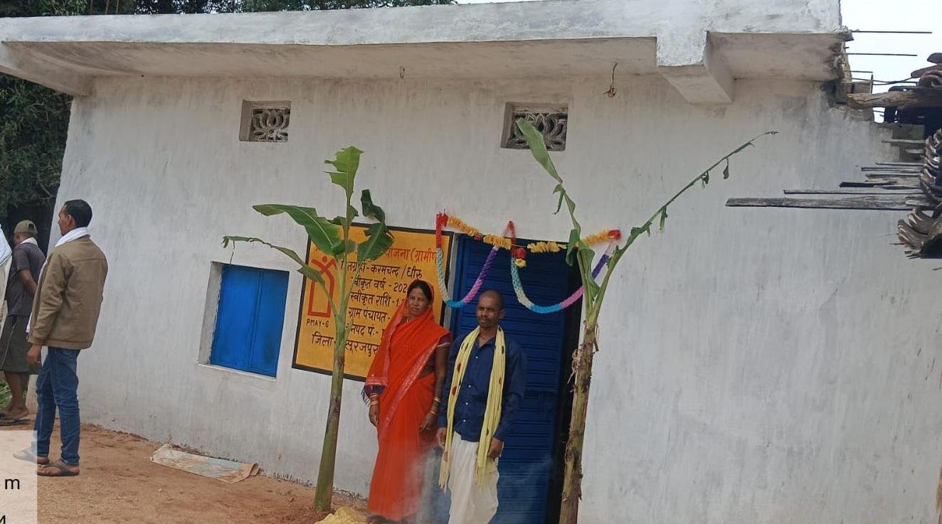 हाथी प्रभावित वनांचल में प्रधानमंत्री आवास योजना बनी सुरक्षा की ढाल