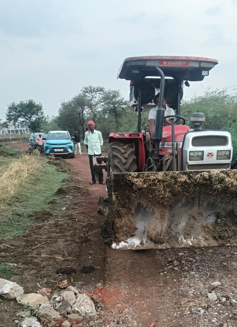 भू-माफियाओं और अवैध कब्जाधारियों पर शासन का सख्त प्रहार, बसनी में शासकीय भूमि कराई गई अतिक्रमण मुक्त