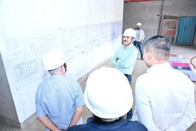 प्रभारी सचिव अंकित आनंद ने निर्माणाधीन जगदेव राम उरांव कल्याण आश्रम चिकित्सालय का किया अवलोकन’ ’तेज गति से हो रहे निर्माण कार्यों की सराहना