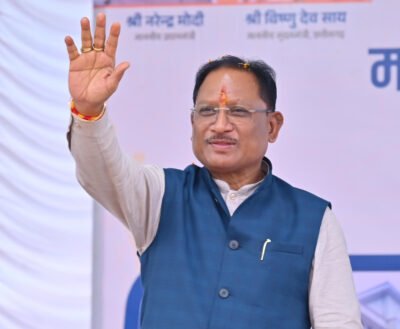 इतिहास में पहली बार रेल नेटवर्क से जुड़ेगा जशपुर धरमजयगढ़दृपत्थलगांवदृलोहरदगा नई रेल लाइन परियोजना की केंद्र सरकार से अधिसूचना जारी मुख्यमंत्री विष्णु देव साय के विशेष प्रयासों से साकार हुआ सपना