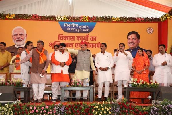 डोंगला से गुजरने वाला नया फोरलेन लिखेगा महिदपुर की नई तकदीर : मुख्यमंत्री डॉ. यादव