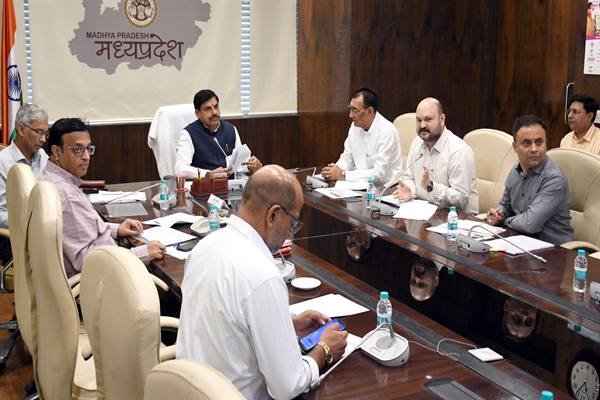 मछली पालन को बढ़ावा देने के लिए हर जिले में विकसित की जाए एक हैचरी : मुख्यमंत्री डॉ. यादव