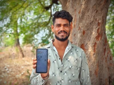 मुख्यमंत्री हेल्पलाइन का कमाल, डेढ़ माह से लंबित समस्या का 6 घंटे में हुआ समाधान  शादी के बाद पत्नी के आधार अपडेट की समस्या हुई दूर, राशन कार्ड में नाम जोड़ने का रास्ता हुआ आसान