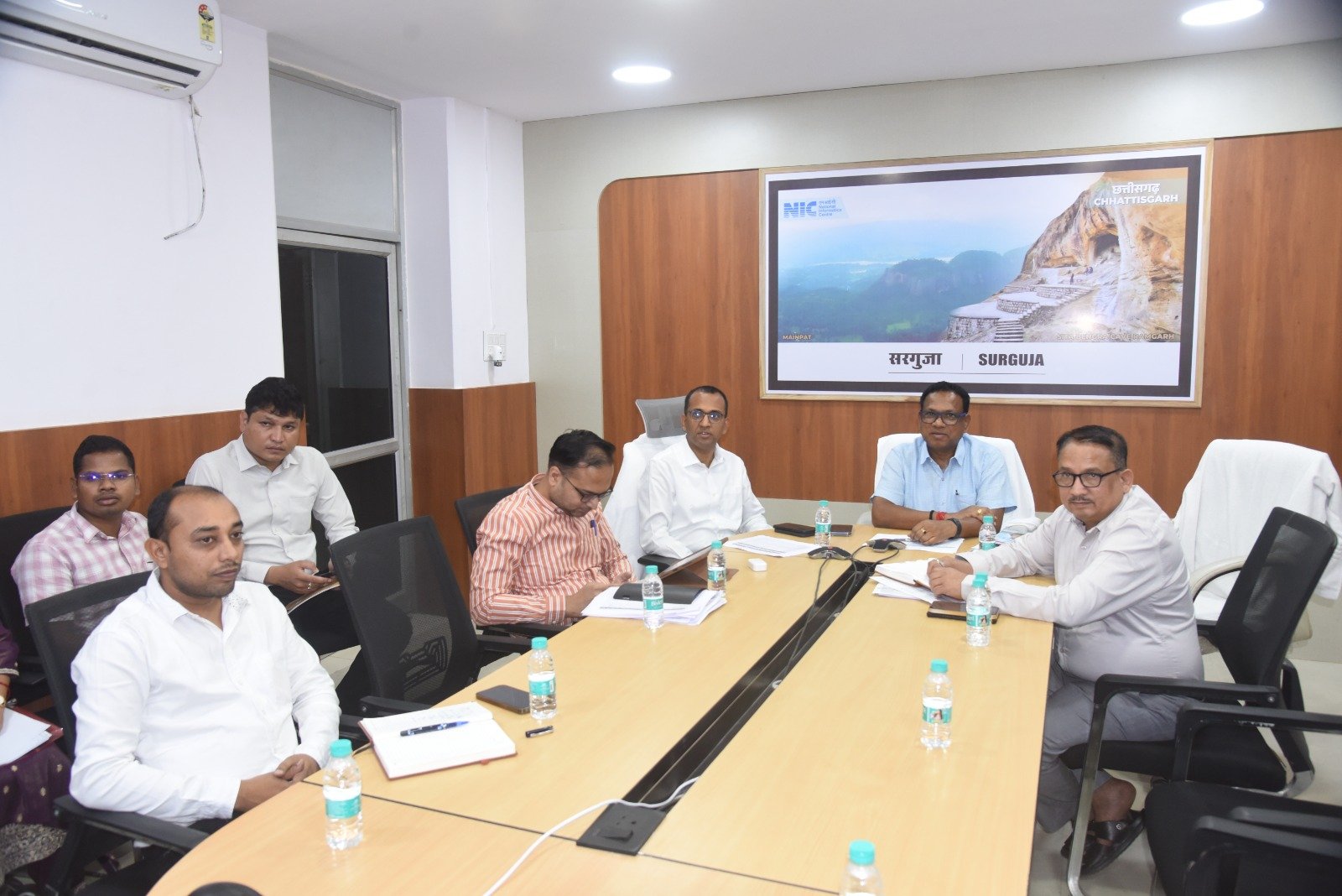 छत्तीसगढ़ का प्रथम संभागीय पोर्टल लॉन्च सरगुजा संभाग की आधिकारिक वेबसाइट का सरगुजा सम्भागायुक्त  नरेन्द्र कुमार दुग्गा ने किया शुभारंभ