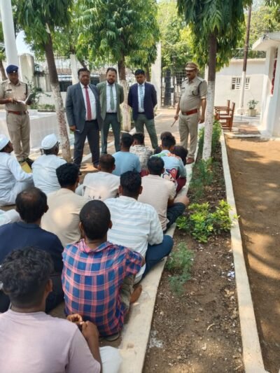 प्रधान जिला एवं सत्र न्यायाधीश द्वारा केन्द्रीय जेल दुर्ग का किया गया निरीक्षण  – बंदियों के अधिकारों, मूलभूत सुविधाओं एवं सुधारात्मक व्यवस्थाओं की हुई व्यापक समीक्षा