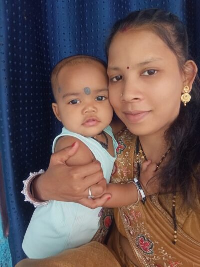 जनसमस्या निवारण शिविर में 5 मिनट में बना माँ-बेटी का आयुष्मान कार्ड रायपुर की रौशनी सोनवानी और उनकी पुत्री को शिविर में मिली त्वरित सुविधा, अब मिलेगा प्रतिवर्ष 5 लाख रुपये तक के निःशुल्क उपचार का लाभ