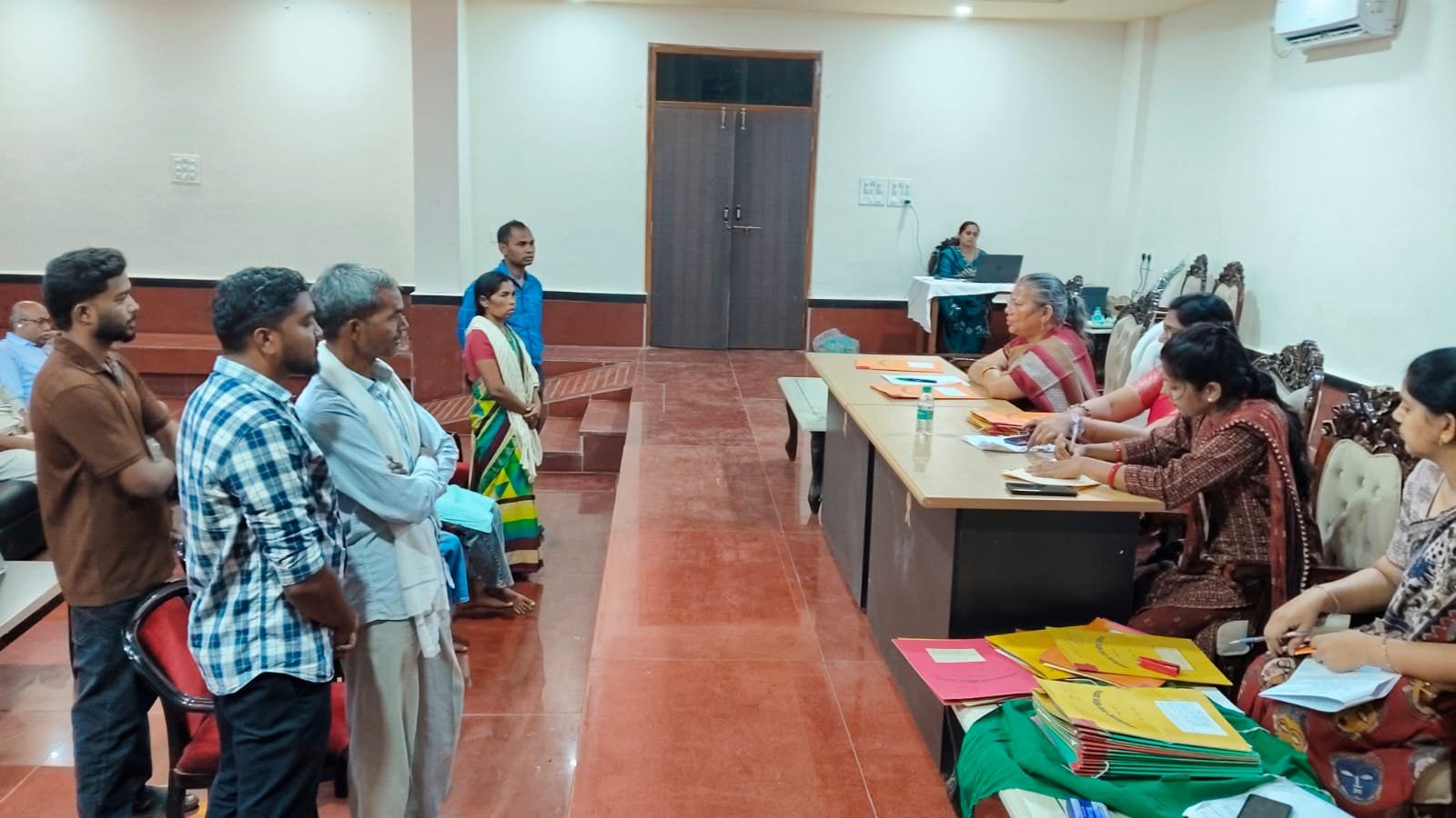 महिला आयोग की जनसुनवाई में 32 प्रकरणों की सुनवाई, 15 प्रकरणों का हुआ निराकरण