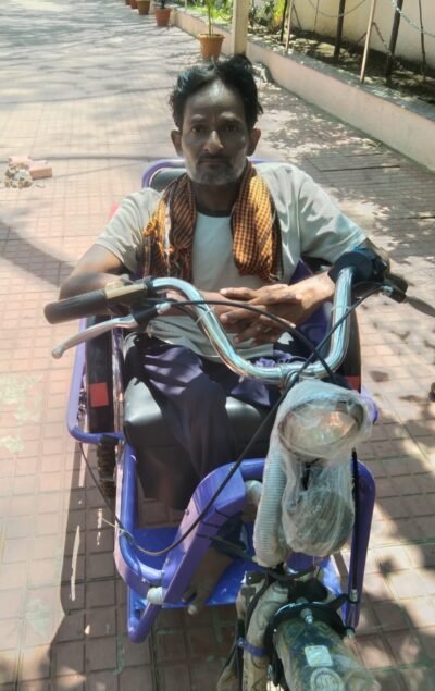 सीएम हेल्पलाइन 1076 से 24 घंटे में हुआ समाधान   दिव्यांग  डिगेश्वर देवांगन को मिली बैटरी चालित ट्रायसिकल, मुख्यमंत्री को दिया धन्यवाद