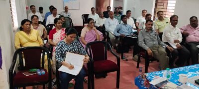 जिला शिक्षा अधिकारी ने ली प्राचार्य सेजेस,पीएमश्री,डीएव्ही पब्लिक स्कूल की समीक्षा बैठक बोर्ड परीक्षा परिणामों में सुधार एवं शिक्षा गुणवत्ता संवर्धन हेतु  दिए आवश्यक निर्देश