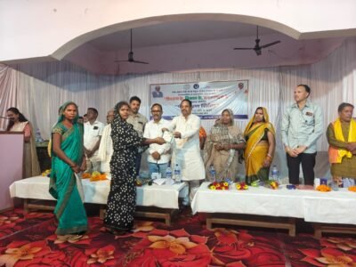 लुण्ड्रा में आयोजित हुआ ‘‘विश्वास के, विकास के, जनकल्याण के’’ अभियान अंतर्गत पंजीकरण शिविर विभिन्न योजनाओं के 190 हितग्राहियों का हुआ पंजीयन, पात्र हितग्राहियों को वितरित किए गए लाभ