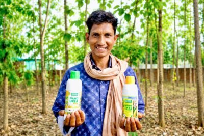 कम लागत, अधिक उत्पादन की ओर बढ़ते किसान नैनो उर्वरकों ने बढ़ाया  अमर सिंह कंवर का विश्वास पर्याप्त भंडारण से मजबूत हुई कृषि व्यवस्था, अन्नदाताओं को मिल रहा लाभ