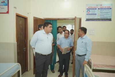 कलेक्टर कुणाल दुदावत ने पताढ़ी सामुदायिक स्वास्थ्य केंद्र का किया निरीक्षण, स्वास्थ्य सेवाओं की गुणवत्ता पर दिया जोर