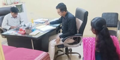 सीएमएचओ ने किया पीएचसी आड़ावाल एवं सीएचसी नानगुर का औचक निरीक्षण, मौसमी बीमारियों के रोकथाम एवं उपचार पर जोर