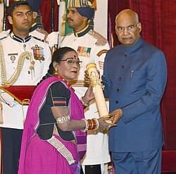 पद्म विभूषण तीजन बाई को भावभीनी श्रद्धांजलि: छत्तीसगढ़ की लोकसंस्कृति की अमर आवाज़ हुई शांत