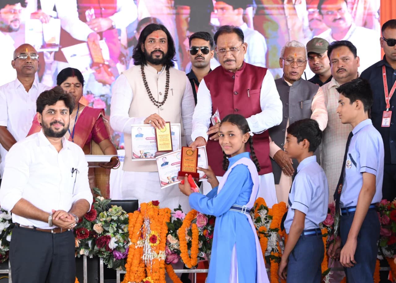 सुशासन के संकल्प को मिली नई मजबूती, आरंग विधानसभा को 128 करोड़ रुपये से अधिक के विकास कार्यों की सौगात
