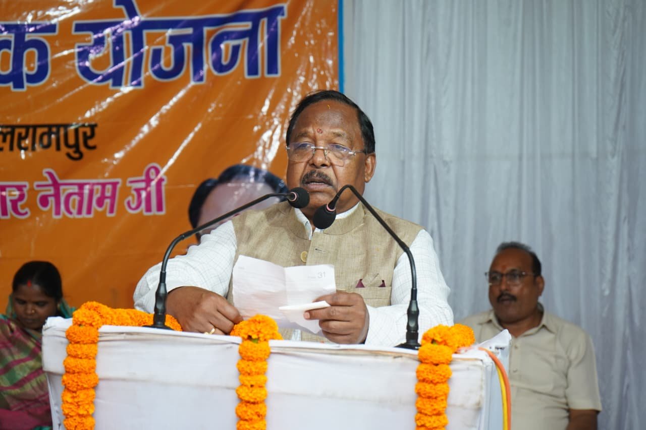 धरती आबा अभियान : मंत्री नेताम ने 8 करोड़ से अधिक रुपये की विकास परियोजनाओं का किया गया शिलान्यास