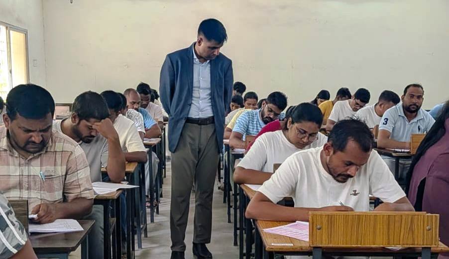 जिले के 7 परीक्षा केन्द्रों में सूबेदार, उप निरीक्षक संवर्ग एवं प्लाटून कमांडर (प्रारंभिक) परीक्षा का हुआ आयोजन