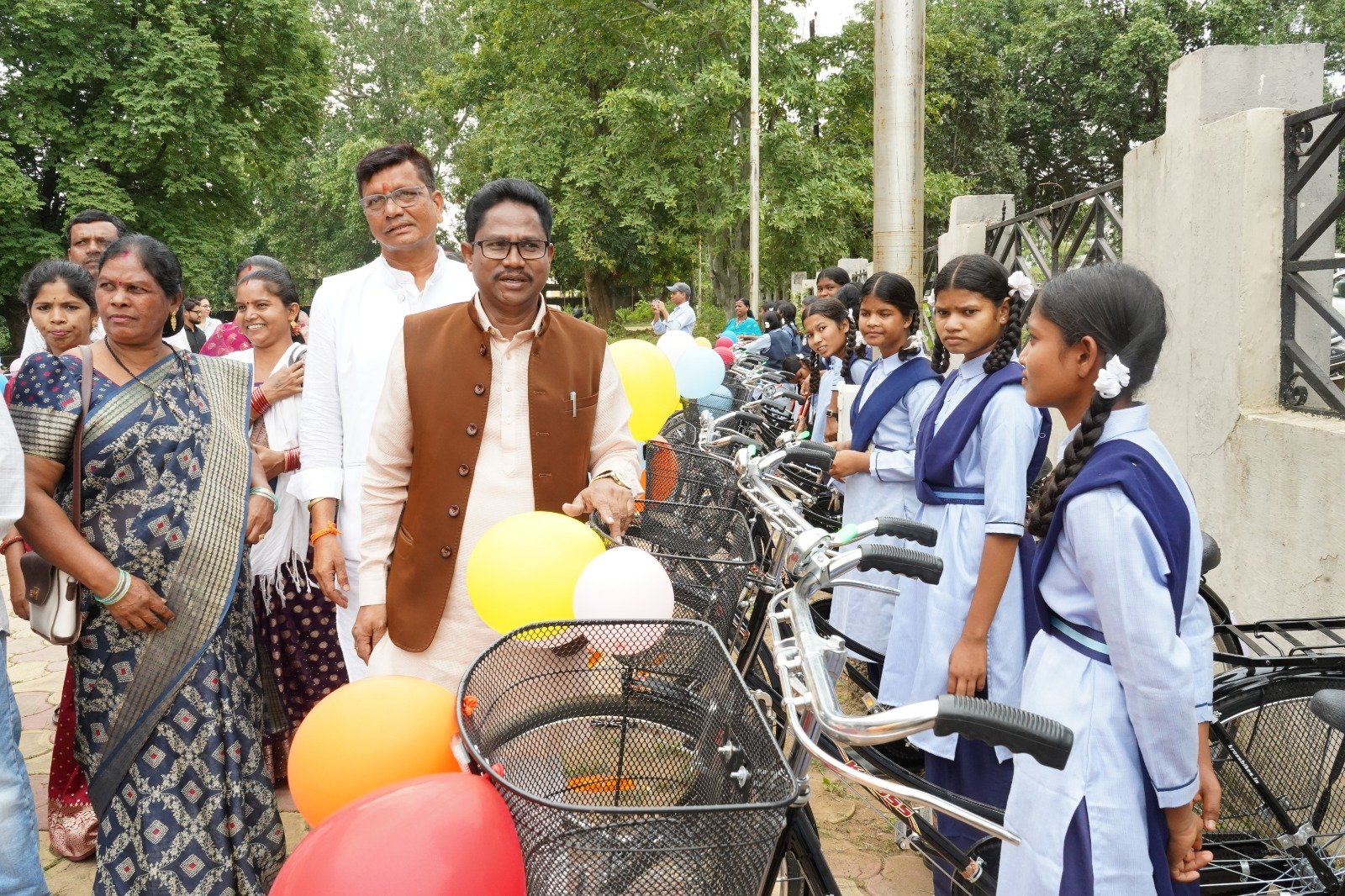 सुकमा के छात्र नीट और आईआईटी में बना रहे पहचान, शिक्षा के क्षेत्र में तेजी से बदल रही जिले की तस्वीर