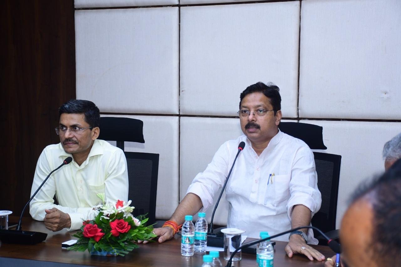 निर्माण कार्यों की गुणवत्ता, समय-सीमा और त्वरित भुगतान पर छत्तीसगढ़ गृह निर्माण एवं अधोसरंचना विकास मण्डल की बड़ी पहल