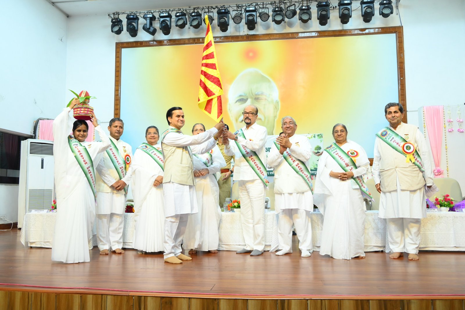 प्रकृति के साथ संतुलन और जल संरक्षण भविष्य की सुरक्षा के लिए आवश्यक – राज्यपाल डेका 0 राज्यपाल ने पर्यावरण संरक्षण एवं आपदा प्रबंधन’अभियान का किया शुभारंभ