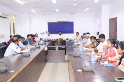 कलेक्टर ने युवाओं को उनकी रूचि और मार्केट में रोजगार की मांग अनुसार प्रशिक्षण देने के दिए निर्देश कलेक्टर ने मुख्यमंत्री कौशल विकास योजना की समीक्षा