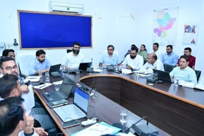 सीएम हेल्पलाइन प्रकरणों के गुणवत्तापूर्ण निराकरण पर विशेष जोर