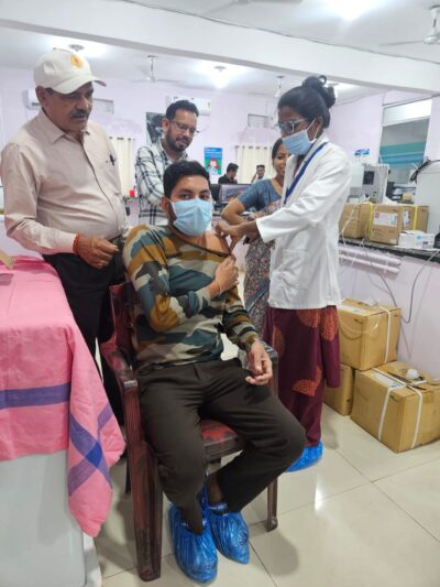 विश्व हेपेटाइटिस दिवस पर जी.एन.एम. नर्सिंग कॉलेज एवं जिला चिकित्सालय जशपुर में टीकाकरण एवं जागरूकता शिविर आयोजित