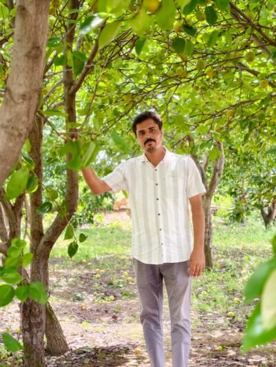 छत्तीसगढ़ का शिमला श्मैनपाट बना एग्री-टूरिज्म का नया केंद्र उद्यानिकी विभाग के सहयोग से नाशपाती की बागवानी कर लाखों कमा रहे हैं किसान मनोज यादव उद्यानिकी विभाग के मार्गदर्शन से 170 पौधों का बगीचा पर्यटकों के आकर्षण का भी बना केंद्र